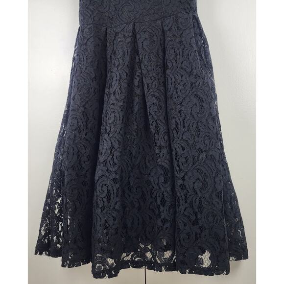 Bardot Lace Fit and Flare Sleeveless V Neck Floral Flirty Midi Dress | US 8 - Picture 8 of 9